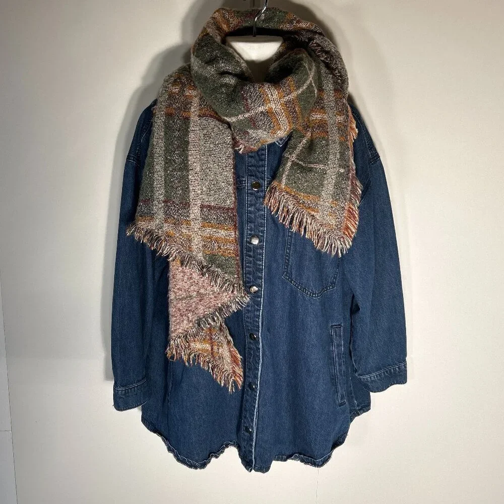 Vince Camuto Reversible Scarf / Wrap Old $ Quiet Luxury Academia Heritage Staple